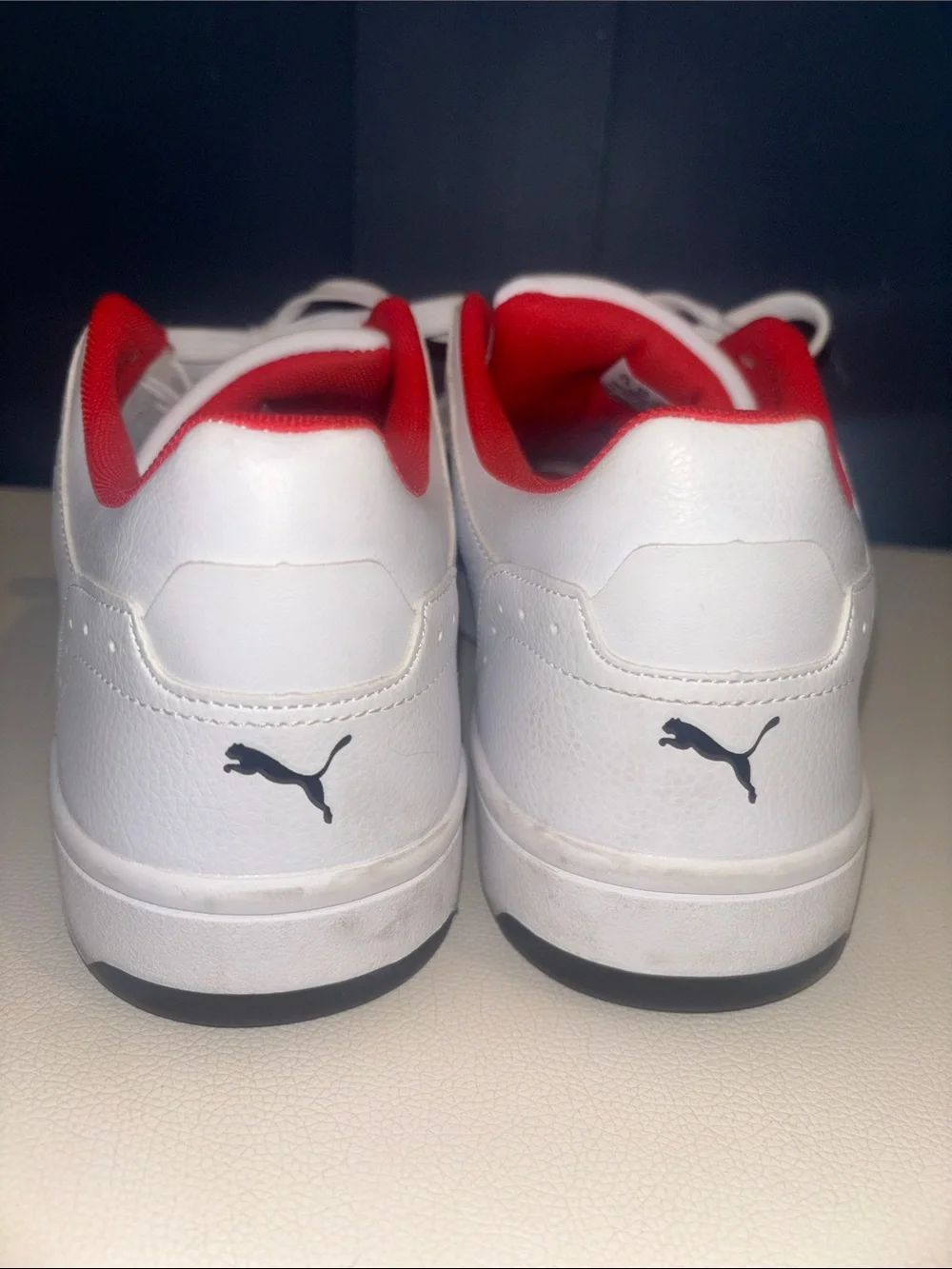 Men’s Puma SoftFoam White Low-Top Sneakers with Black Formstrip and Red Collar